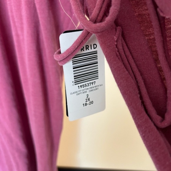 TORRID Classic Fit Cotton Crew Neck Slasher Tee. Size 2X. 18-20. NWT - Picture 9 of 14